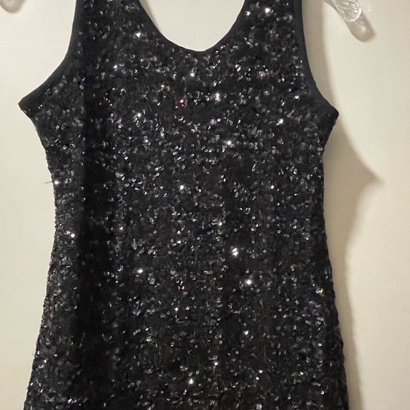 Velvet black sequins sleeveless top size petite - Picture 3 of 9